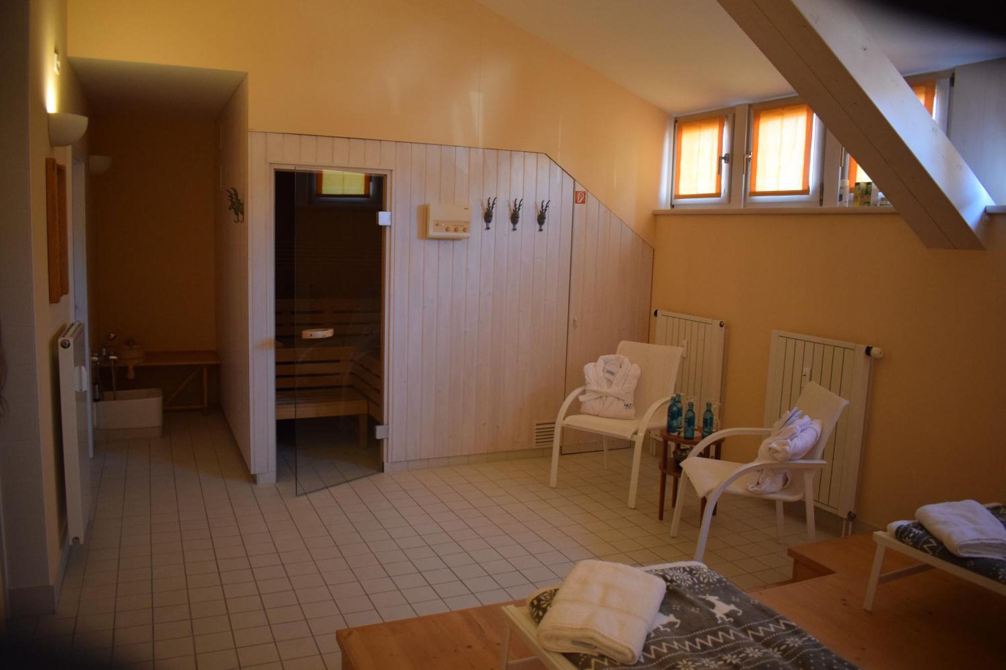 קאמנץ Akzent Hotel Goldner Hirsch מראה חיצוני תמונה